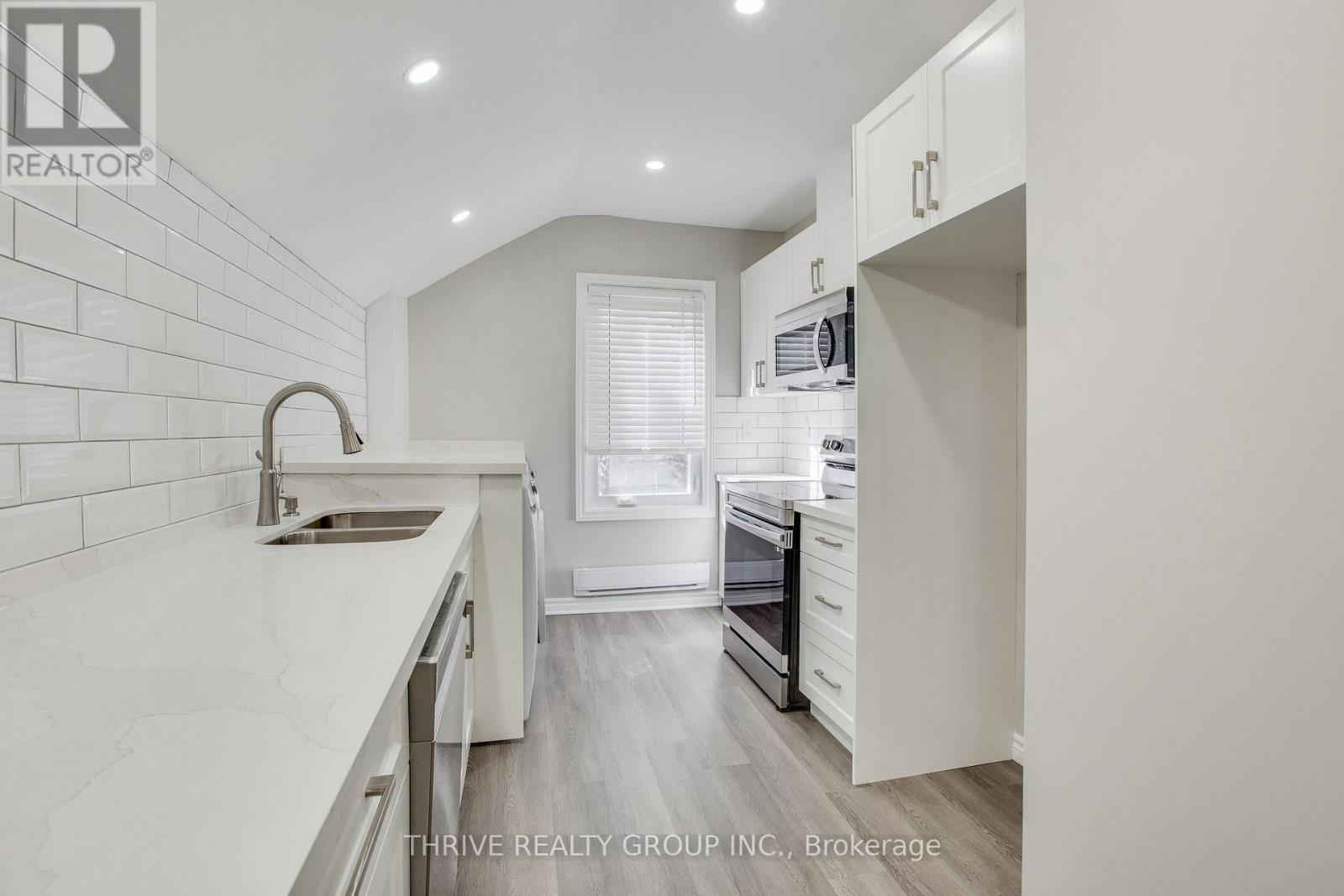 140 Wellington Street 2