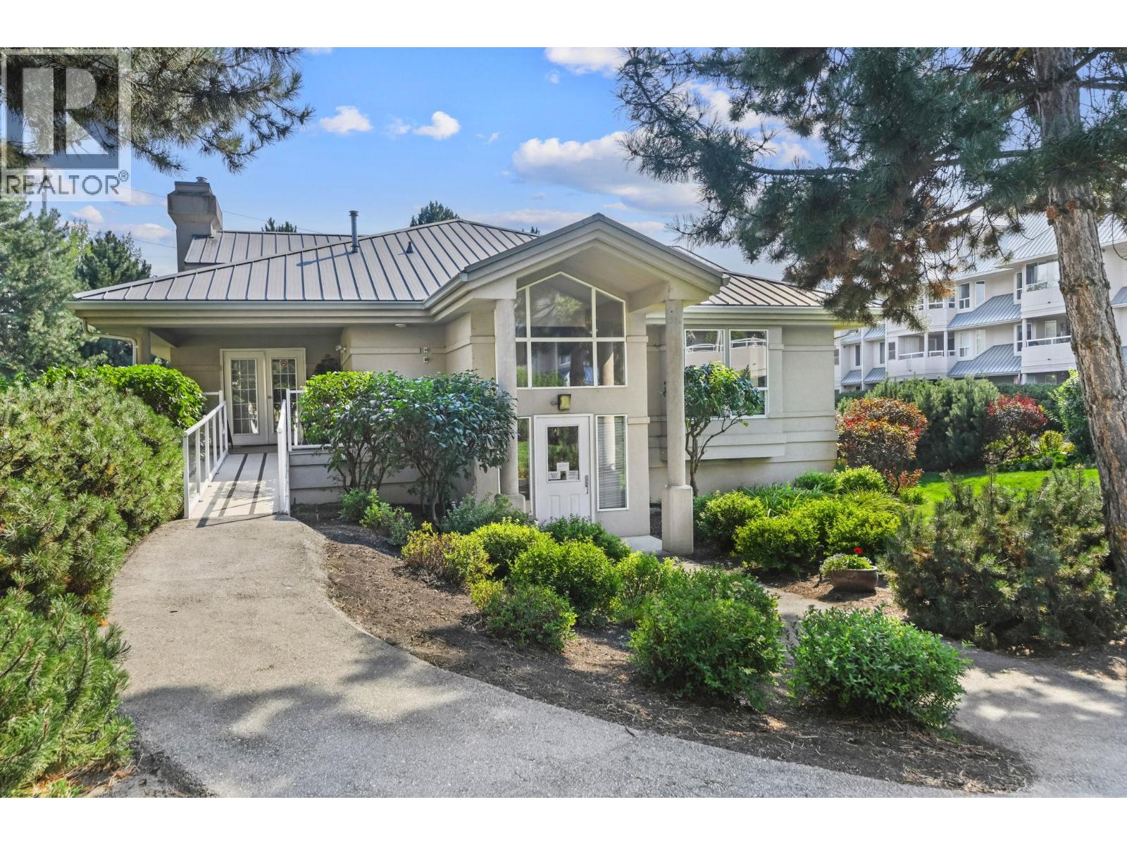 303 1963 Durnin Road, Kelowna