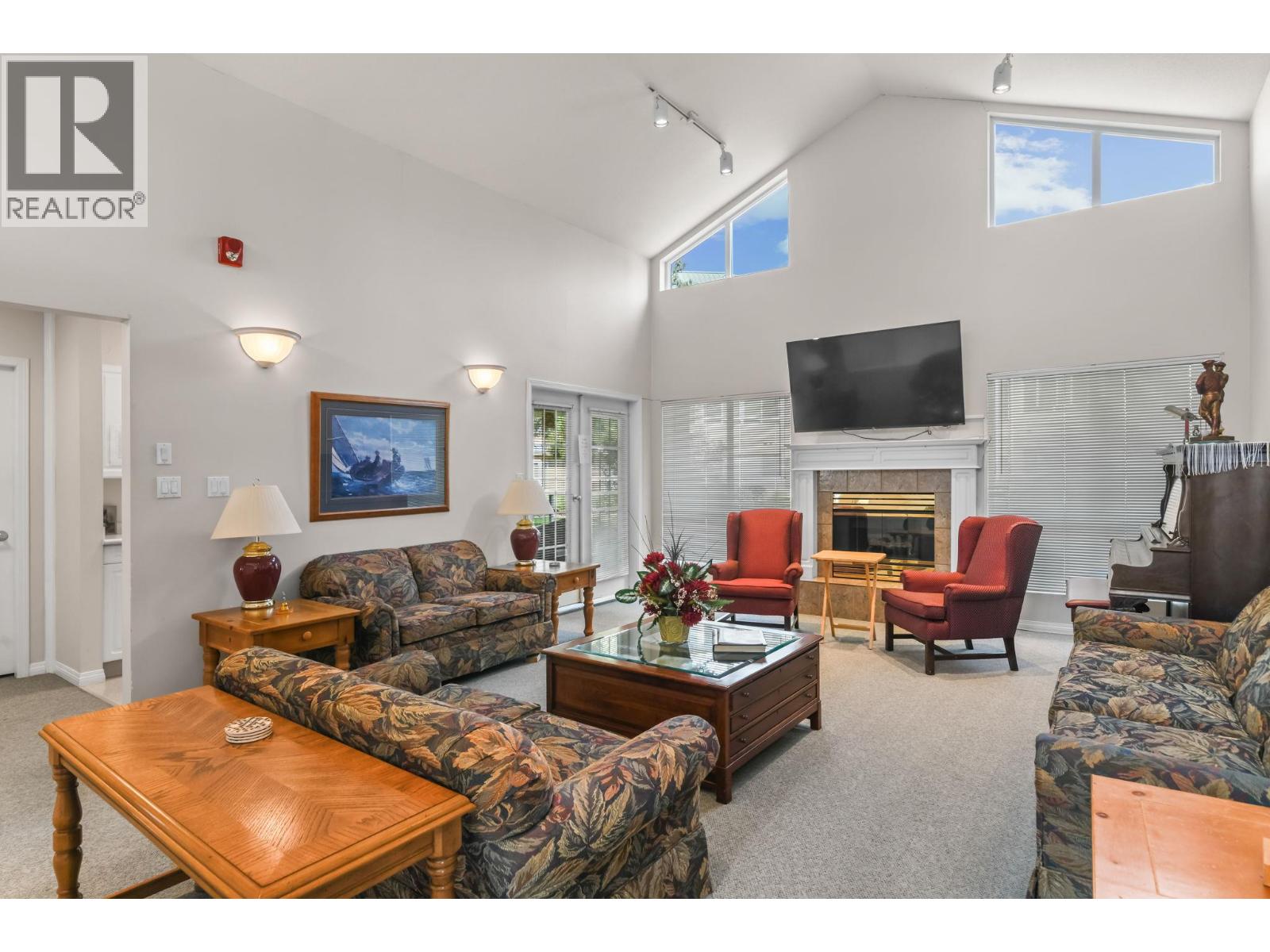 303 1963 Durnin Road, Kelowna