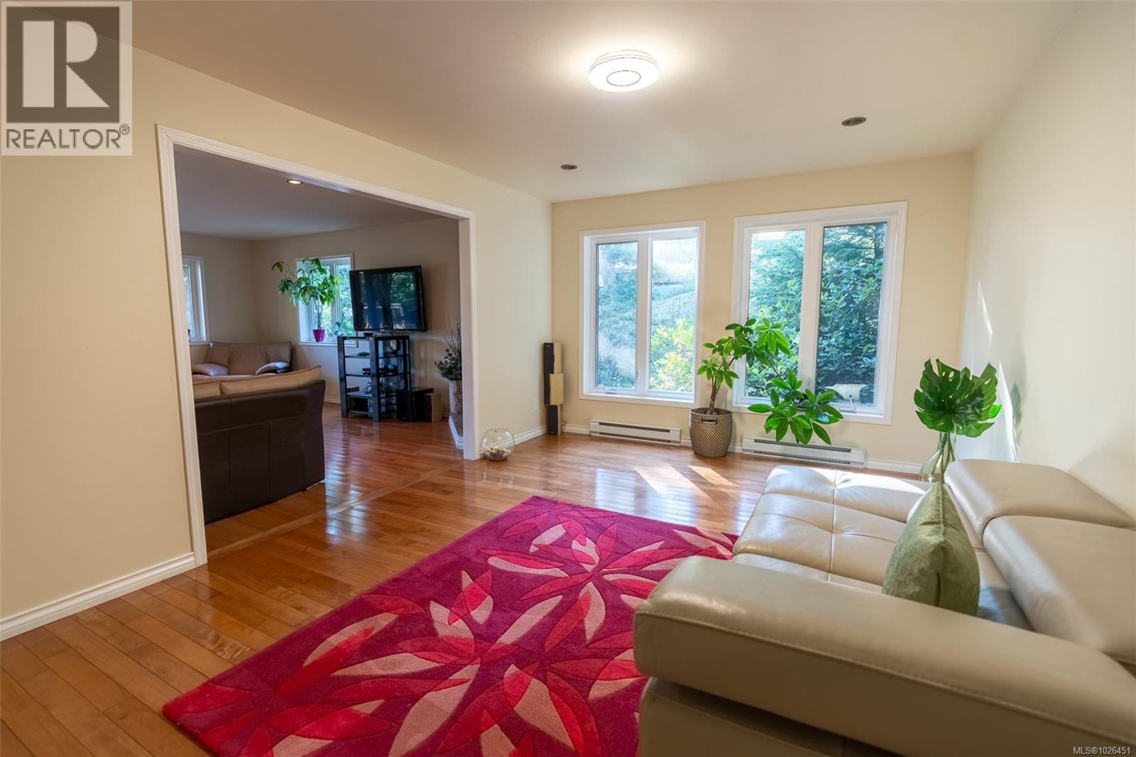 314 Reef Point Rd, Ucluelet