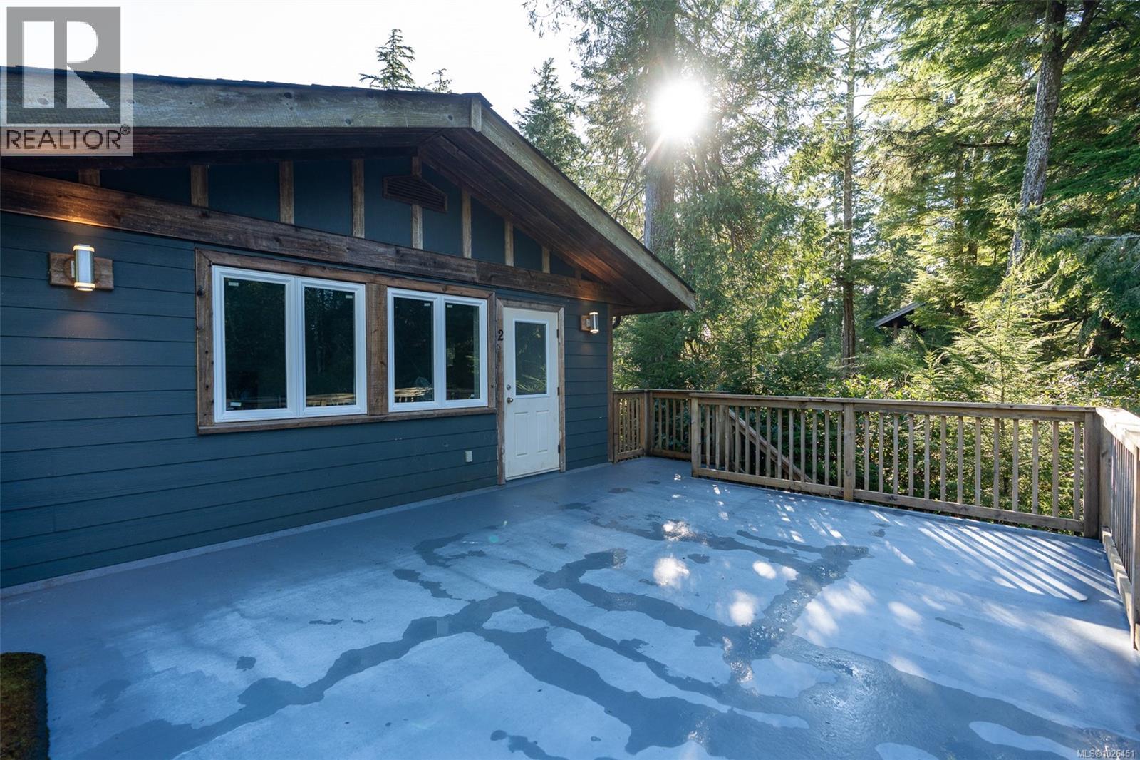314 Reef Point Rd, Ucluelet