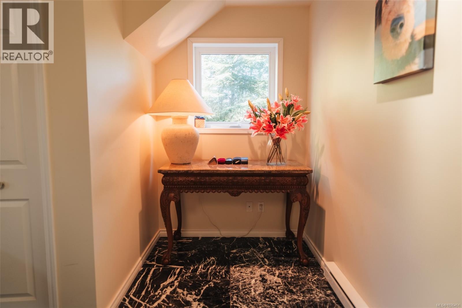 314 Reef Point Rd, Ucluelet