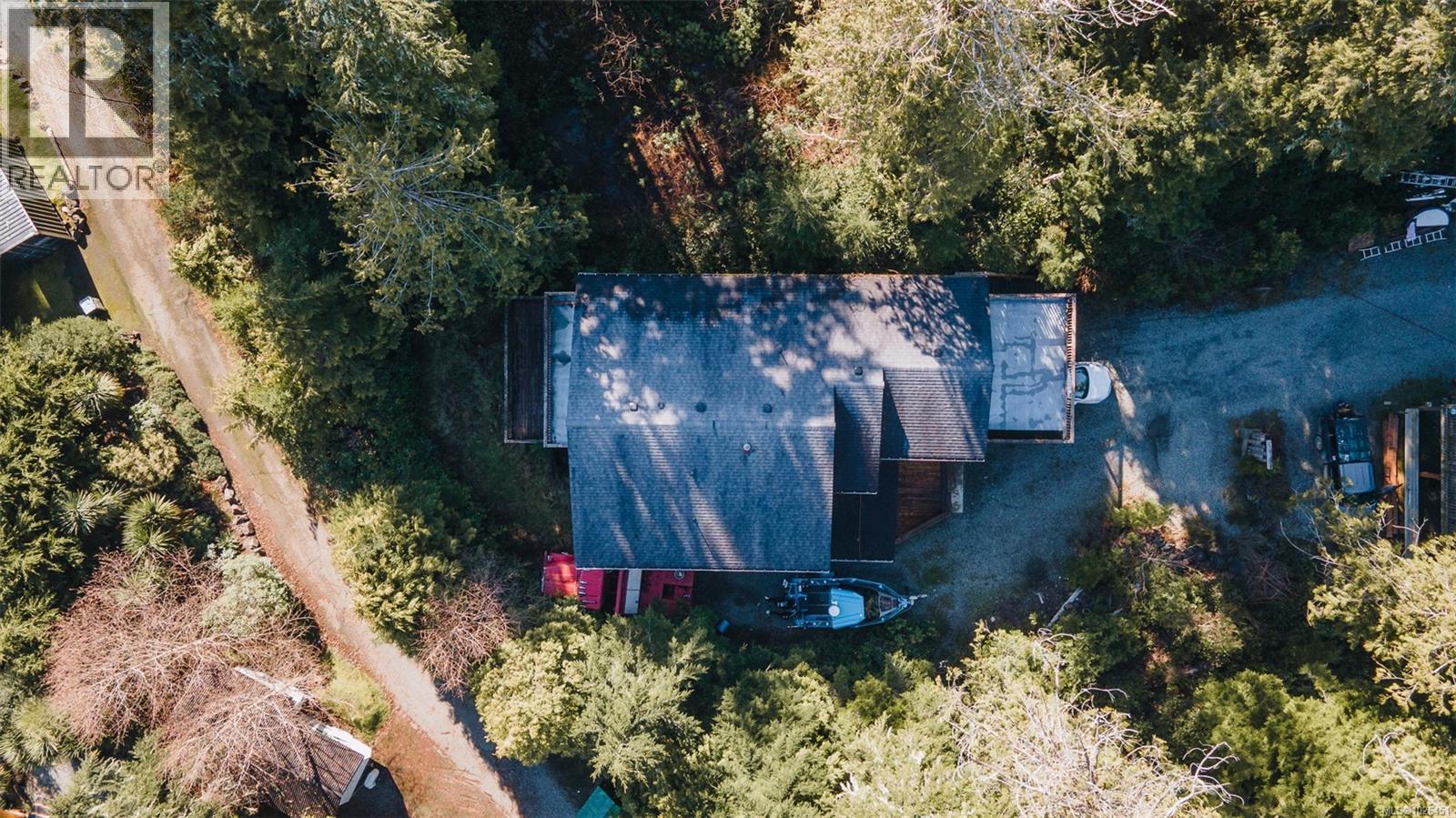 314 Reef Point Rd, Ucluelet