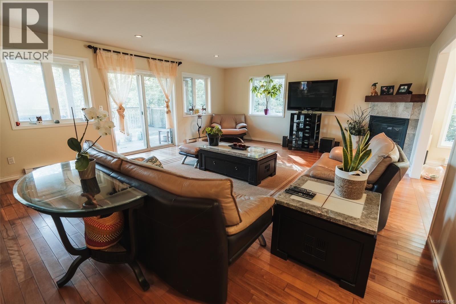 314 Reef Point Rd, Ucluelet