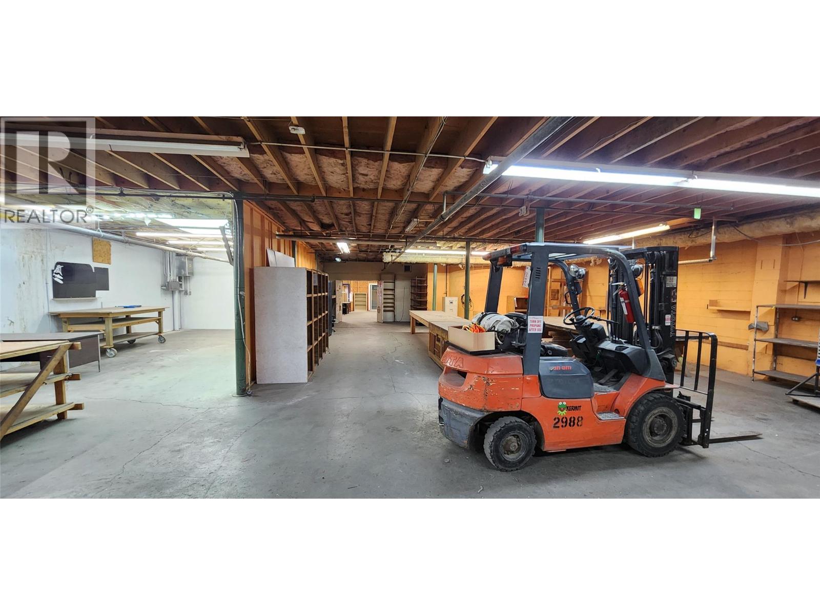 102 310 CO-OP Avenue, Oliver