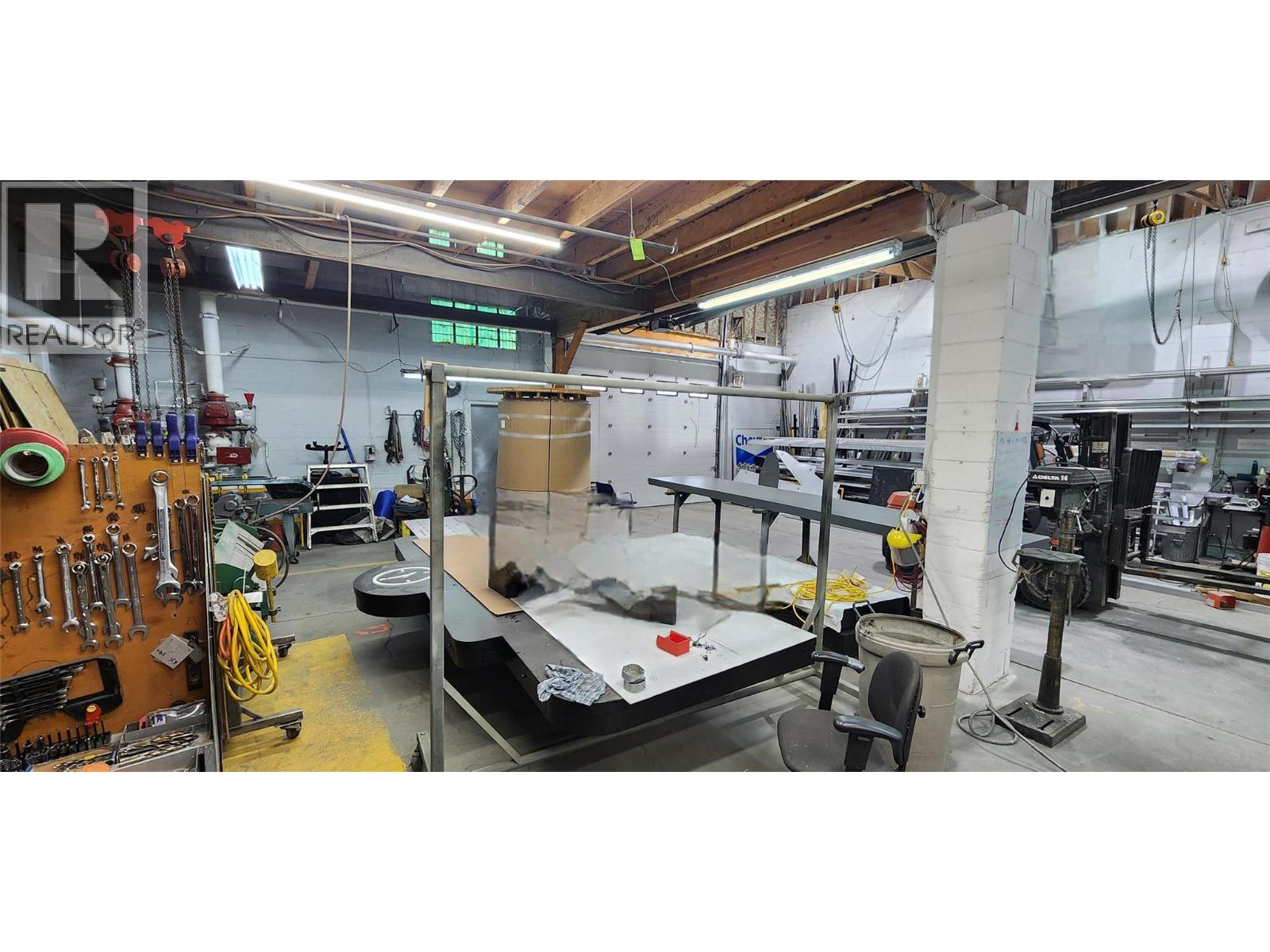 102 310 CO-OP Avenue, Oliver