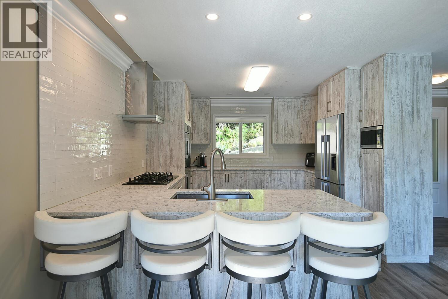 12828 GILDEN ROAD, Madeira Park