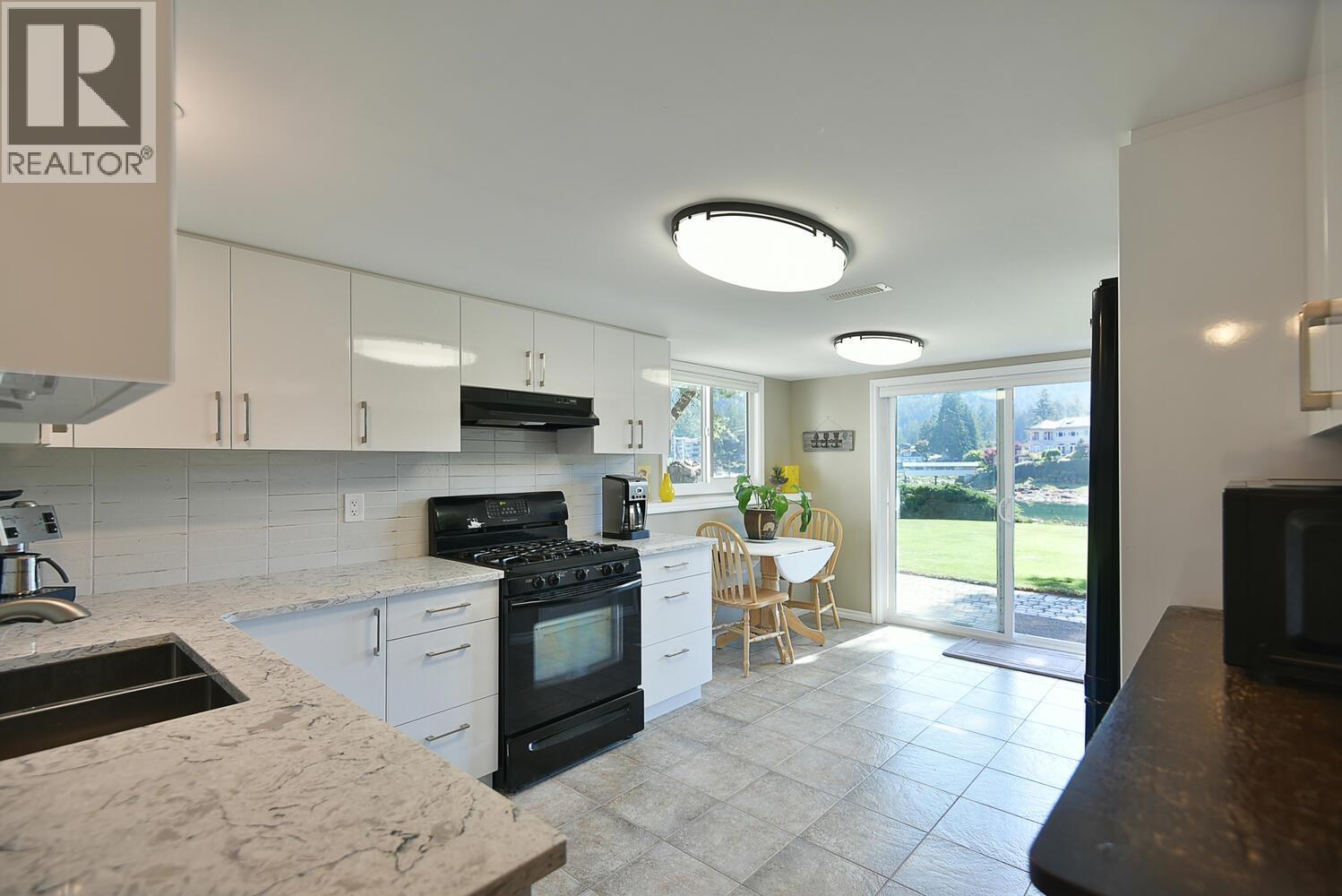 12828 GILDEN ROAD, Madeira Park