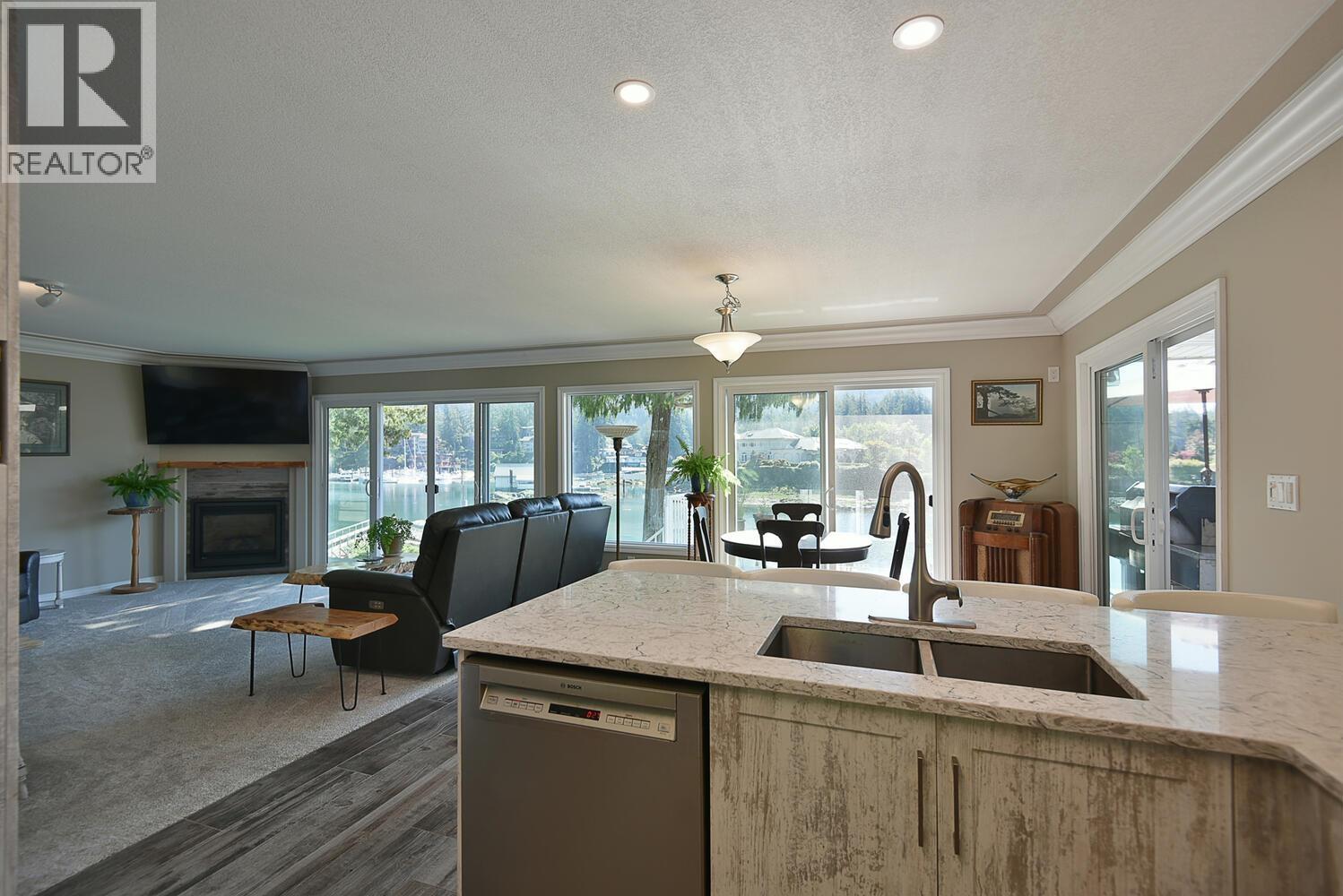 12828 GILDEN ROAD, Madeira Park