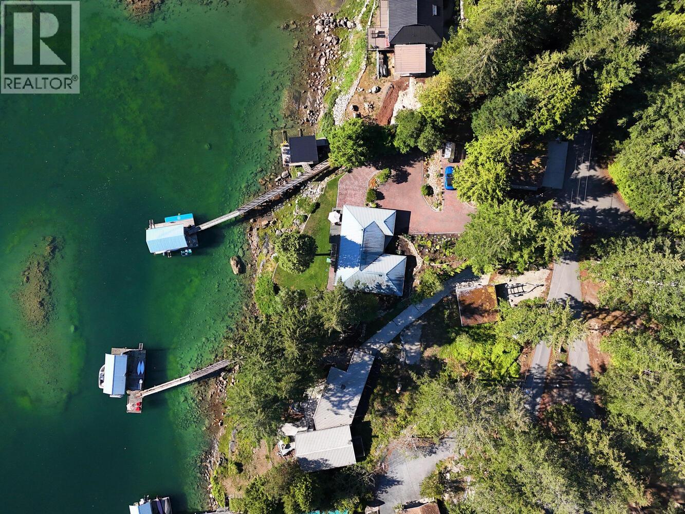 12828 GILDEN ROAD, Madeira Park