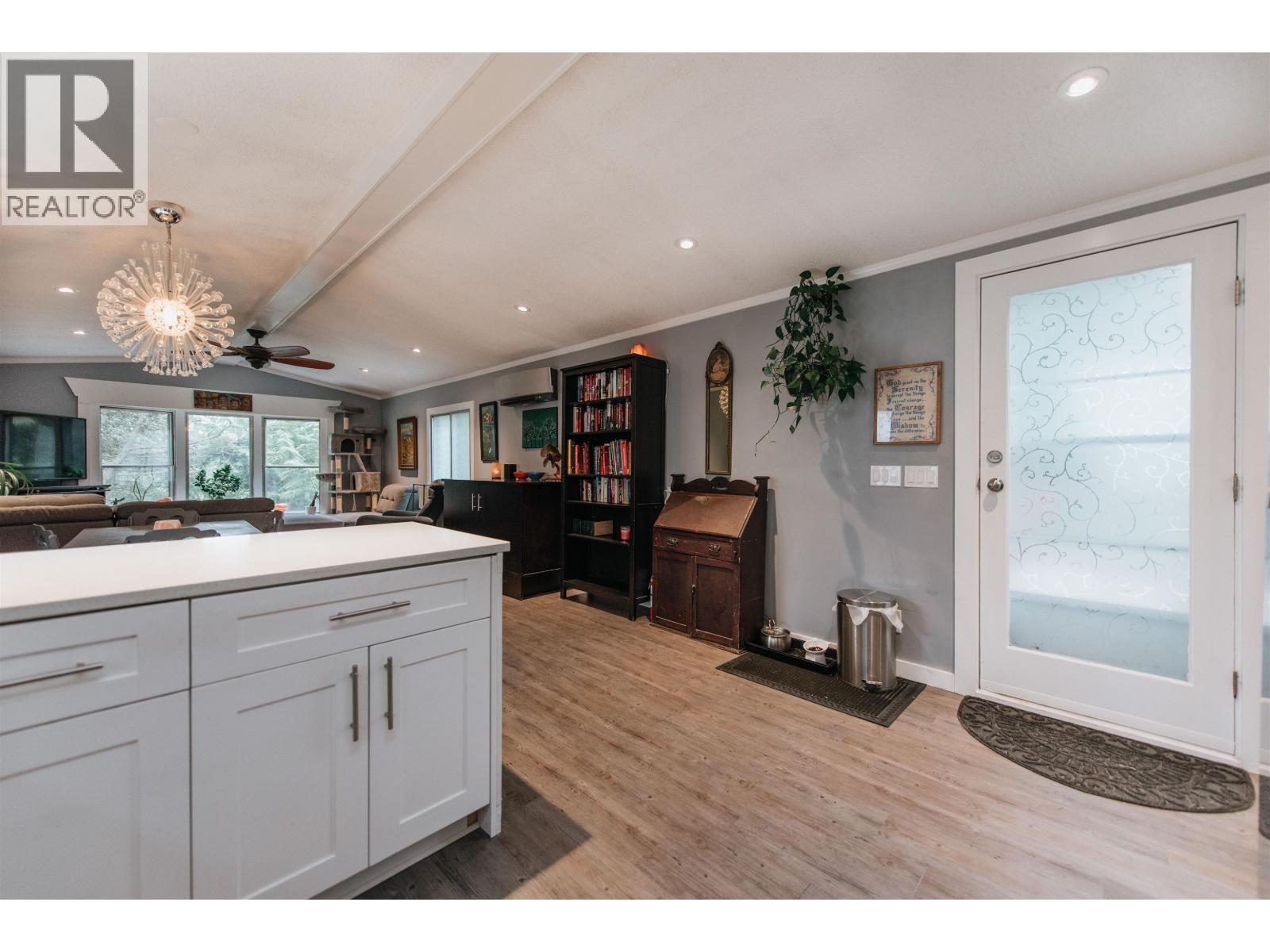 25 5288 SELMA PARK ROAD, Sechelt