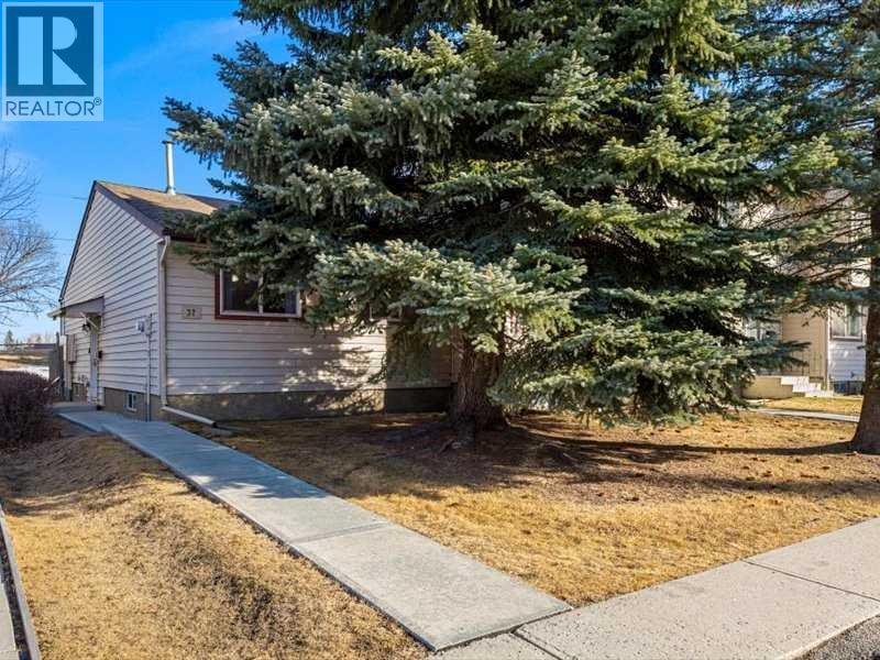 Single Family House Bungalow for Sale in    Avenue NE Marlborough Park Calgary 