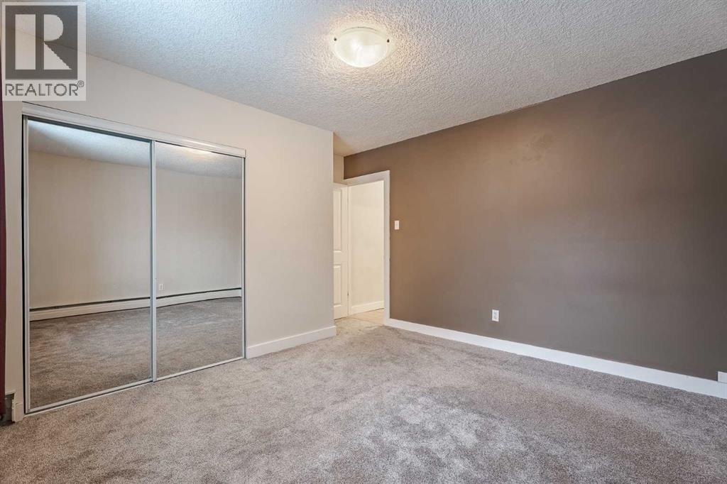 
          934 2 Avenue Northwest
            <br/>
            <span>Calgary</span>
            , 
            <span>AB</span>
             <span>T2N0E6</span>
         - Photo 16