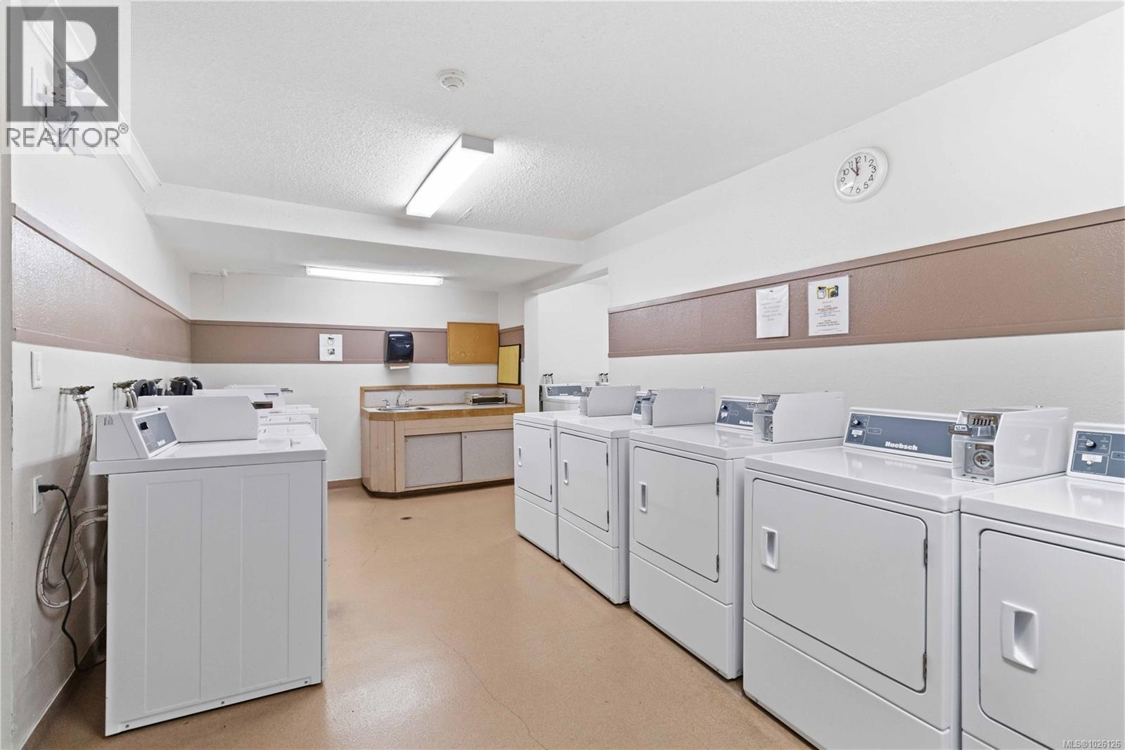 308 3225 Eldon Place, Saanich