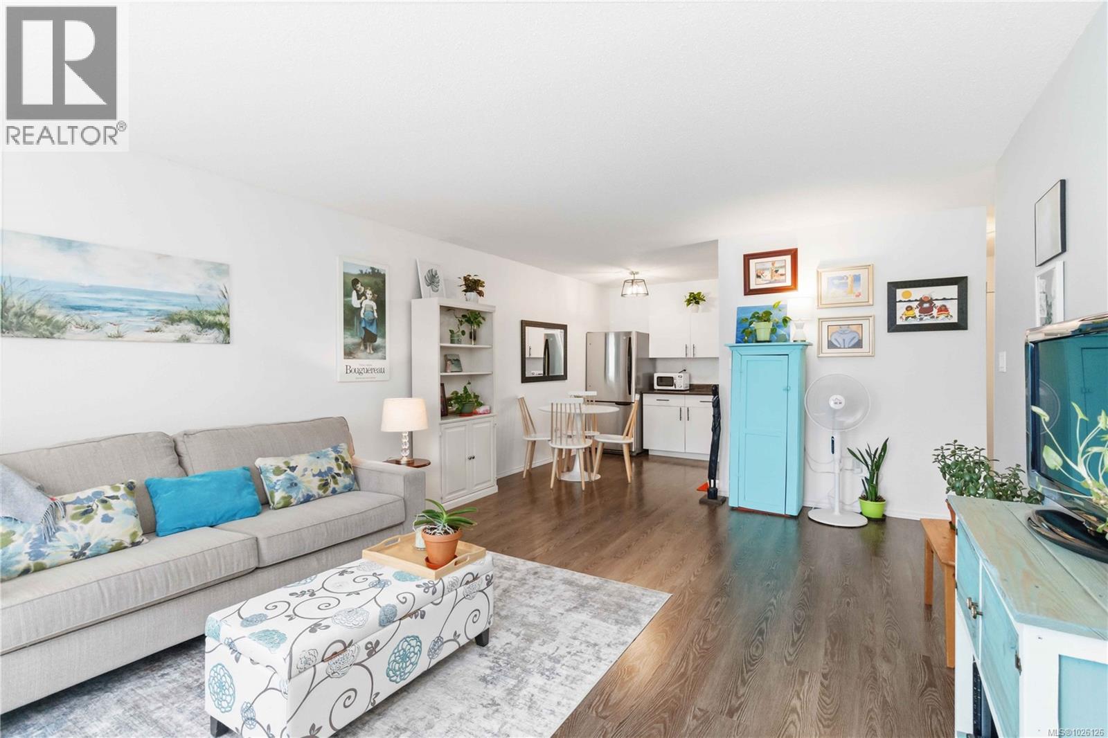 308 3225 Eldon Place, Saanich