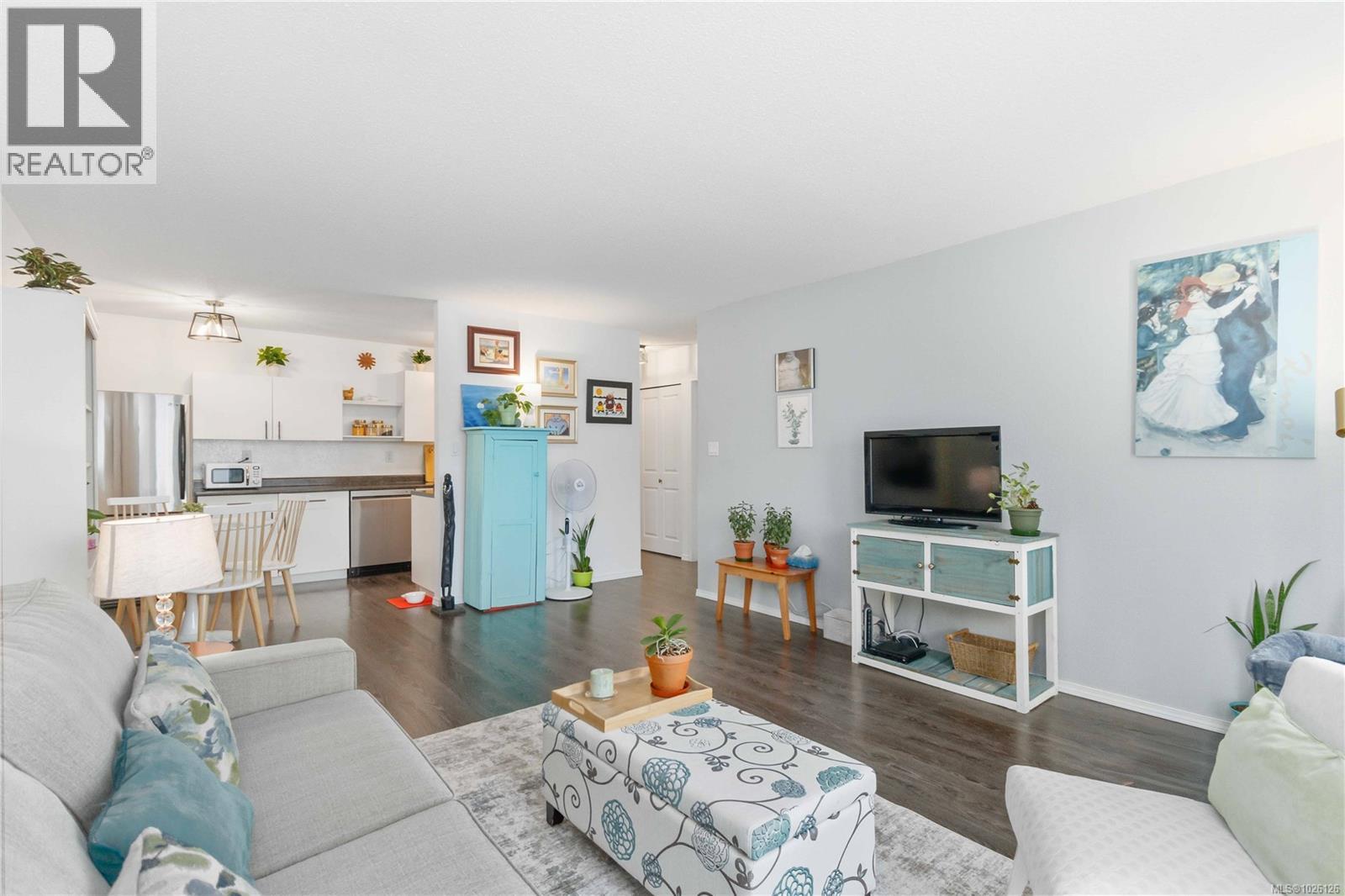 308 3225 Eldon Place, Saanich