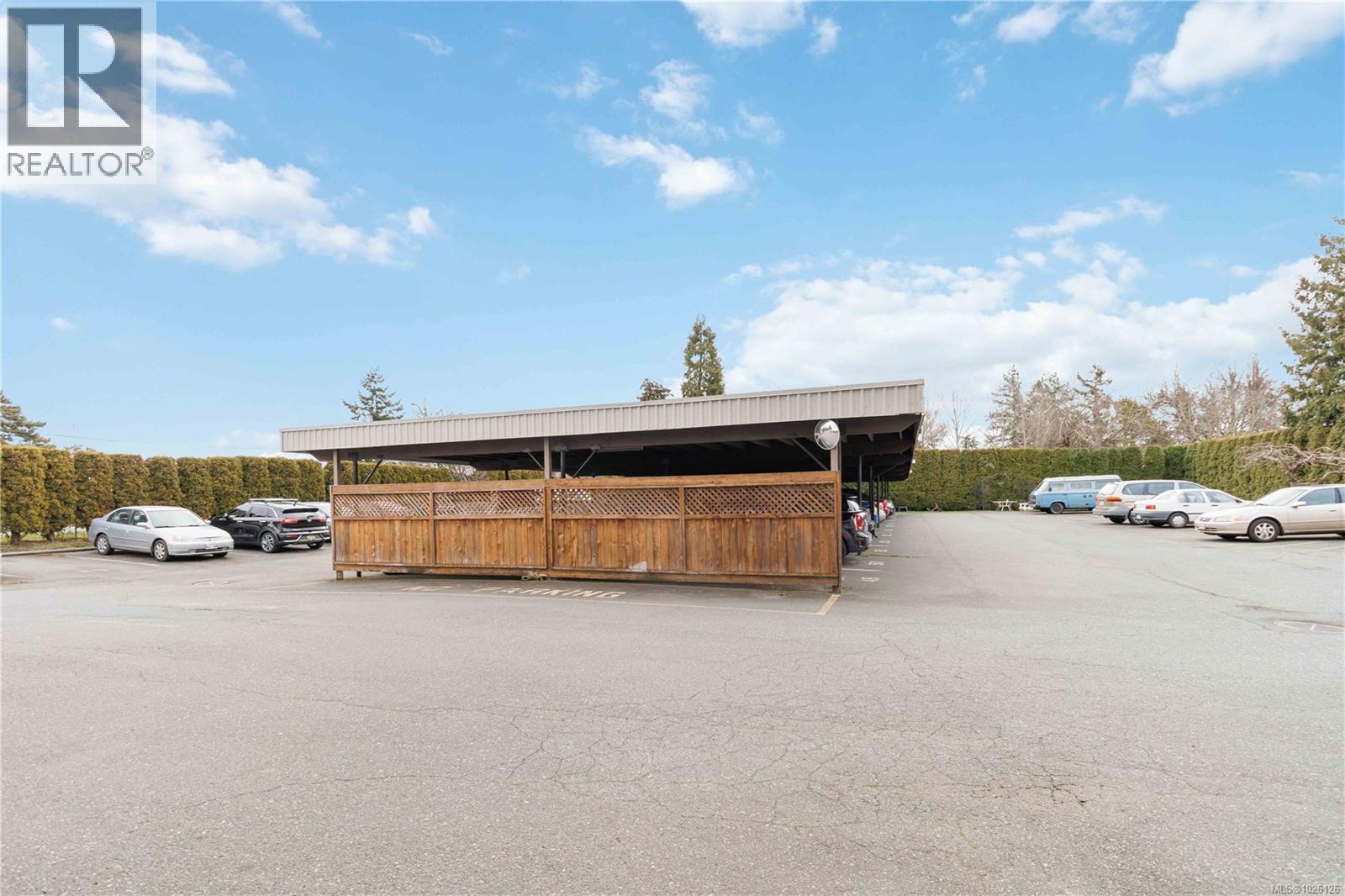 308 3225 Eldon Place, Saanich