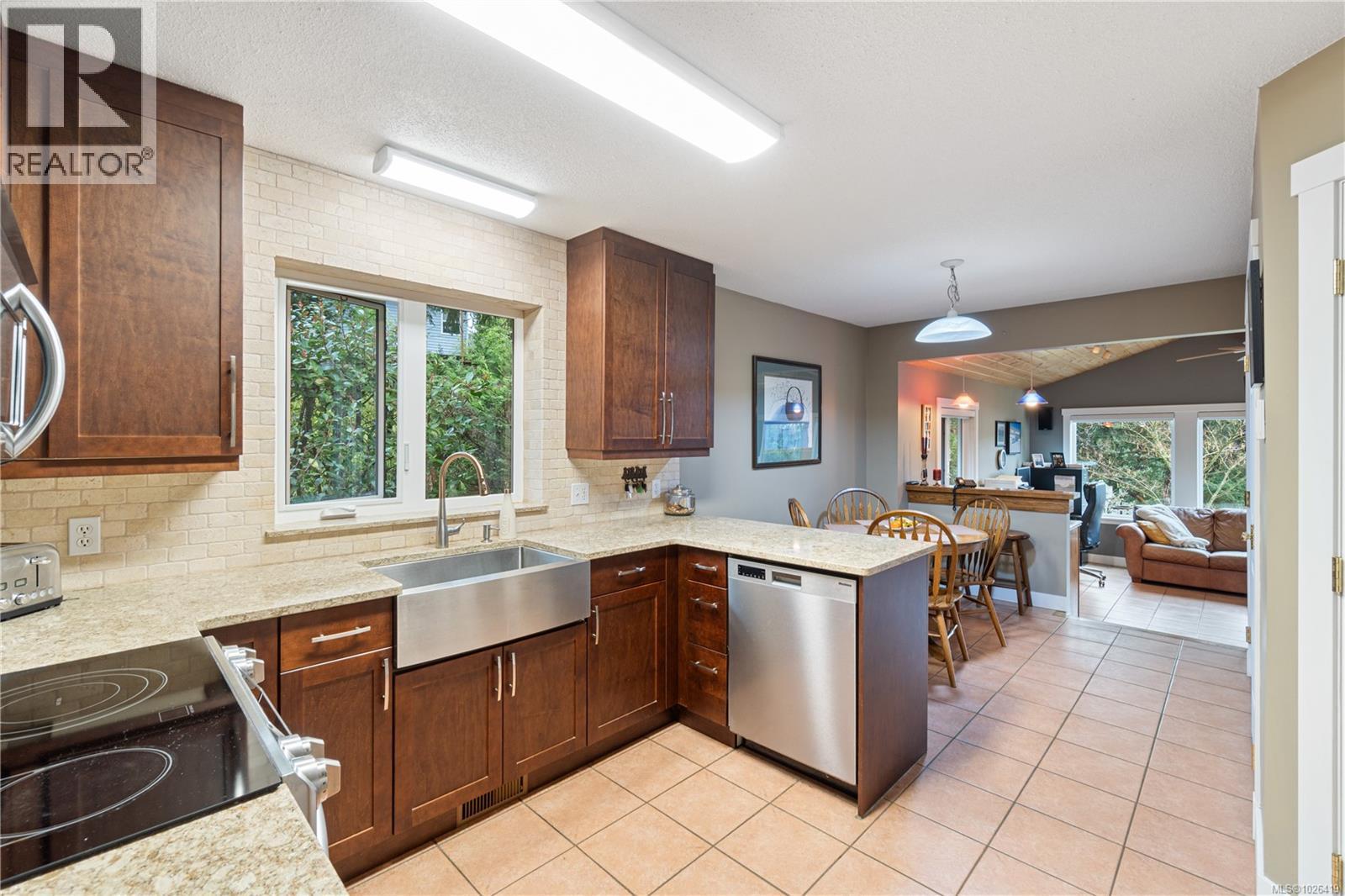 3251 Poppleton Rd, Nanaimo