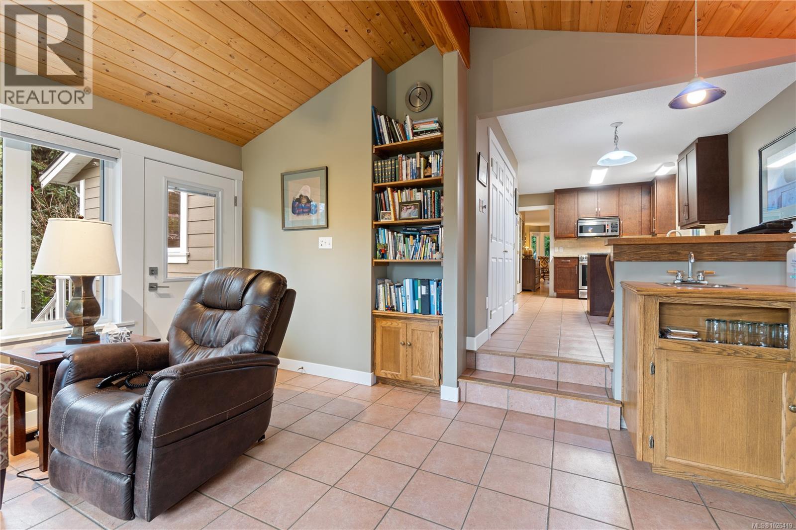 3251 Poppleton Rd, Nanaimo