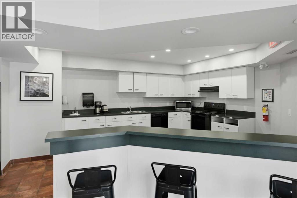 Single Family House for Sale in   Edenwold Heights NW Edgemont Calgary 