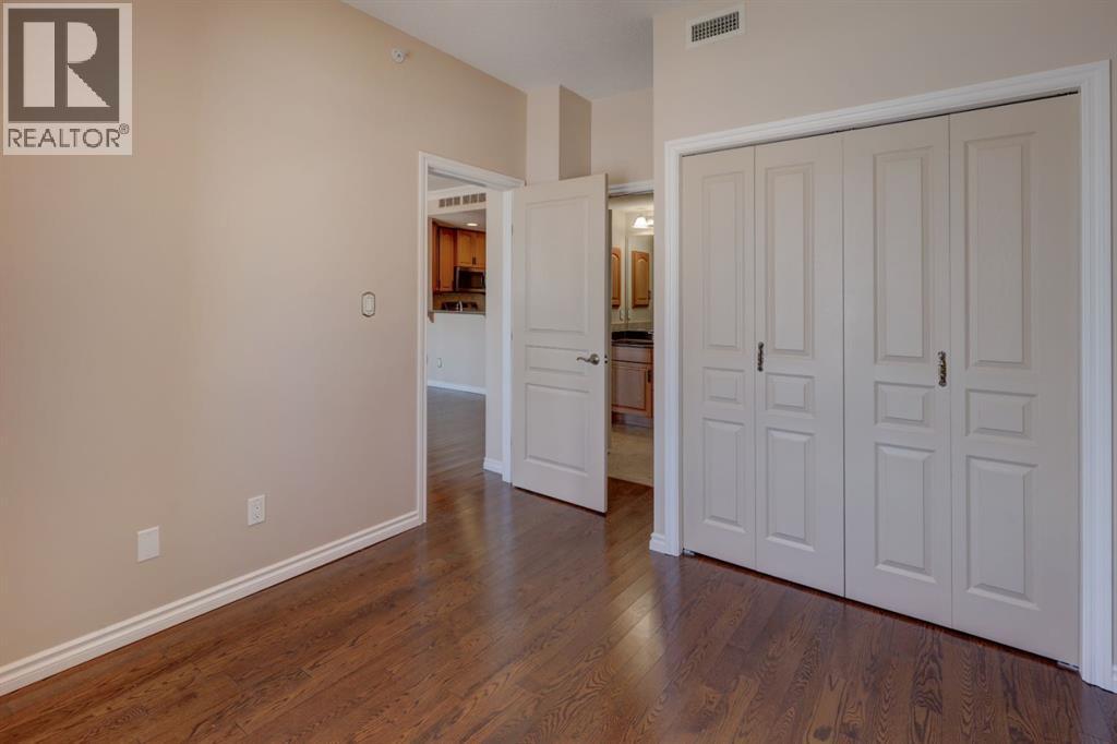 Single Family House for Sale in    Avenue NW Hounsfield Heights/Briar Hill Calgary 