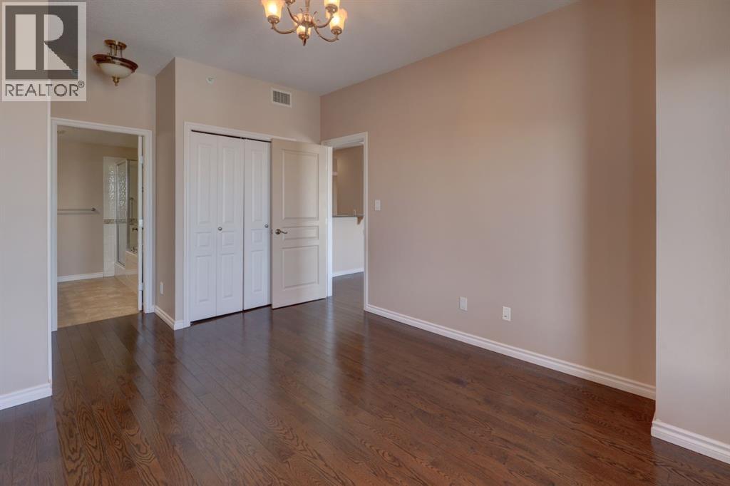 Single Family House for Sale in    Avenue NW Hounsfield Heights/Briar Hill Calgary 