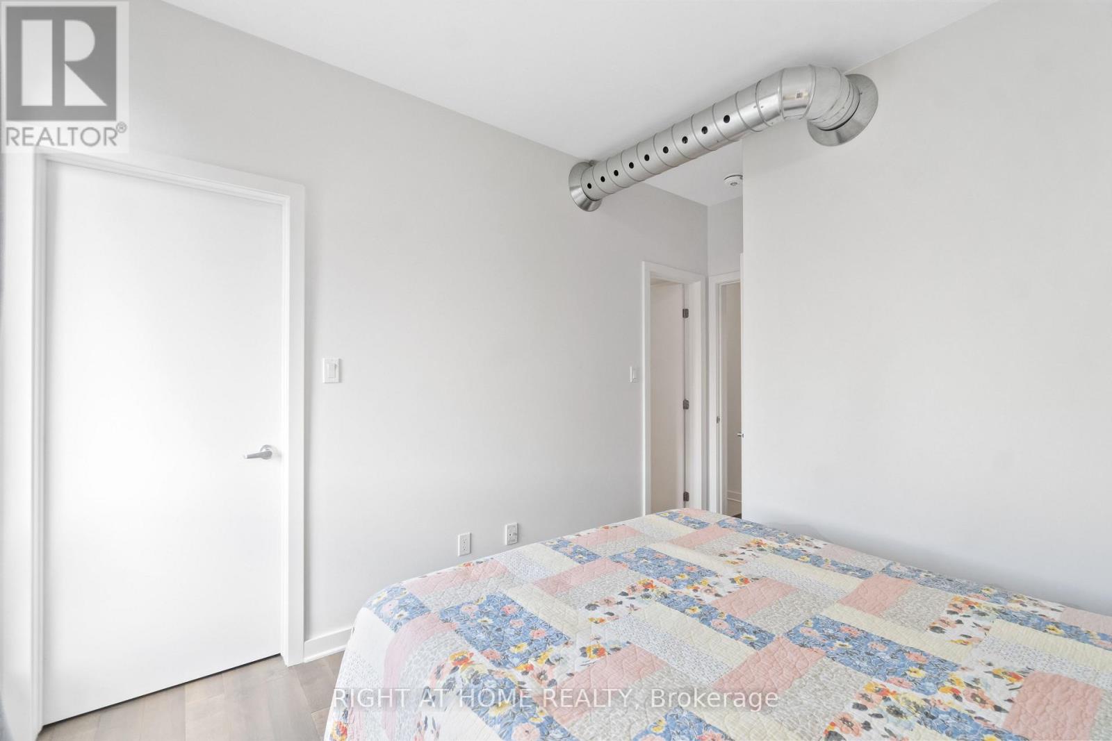 #305 22 PERKINS STREET - 15