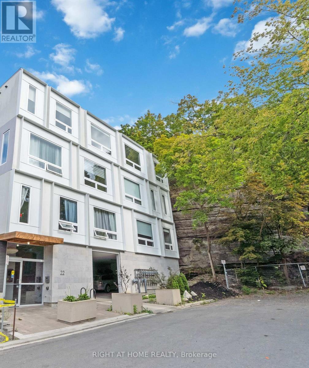 #305 22 PERKINS STREET - 22