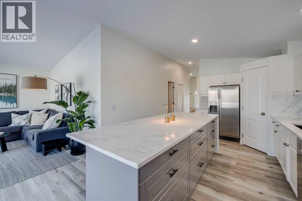 Single Family House Bungalow for Sale in  Somerside Manor SW Somerset Calgary 