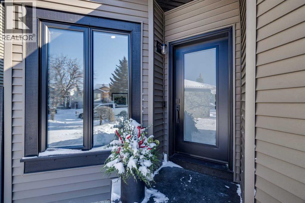 Single Family House Bungalow for Sale in  Somerside Manor SW Somerset Calgary 