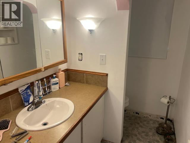 6968 ALBERNI STREET - 17