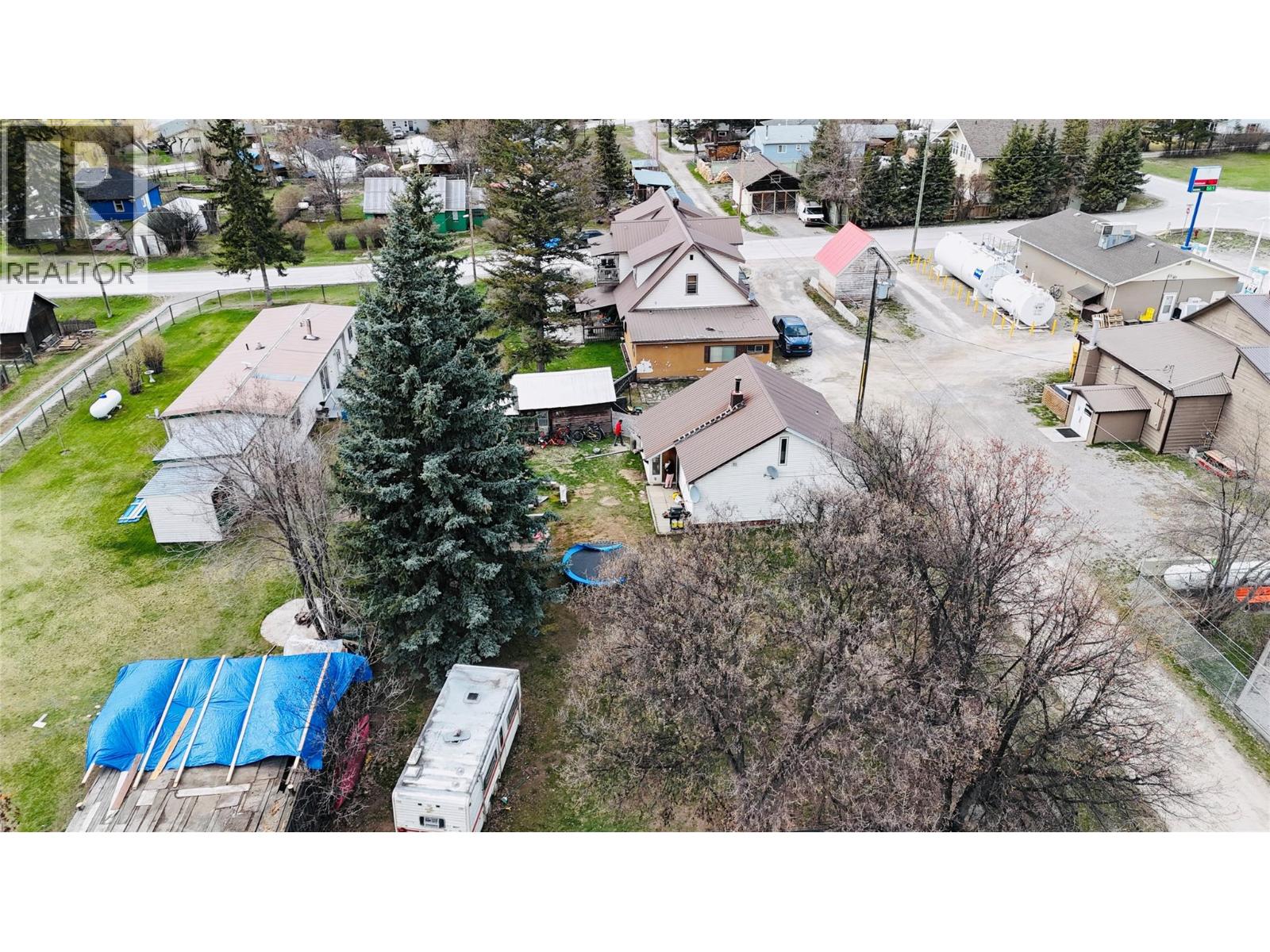 5744 VERMILLION Street - Photo 4 of 40, Edgewater, British Columbia