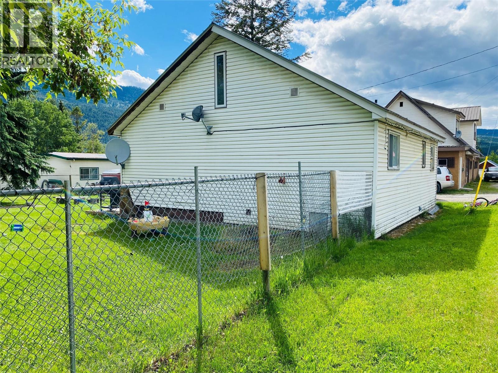 5744 VERMILLION STREET - 11