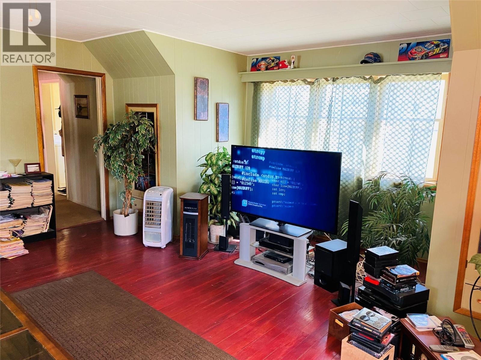 5744 VERMILLION Street - 32