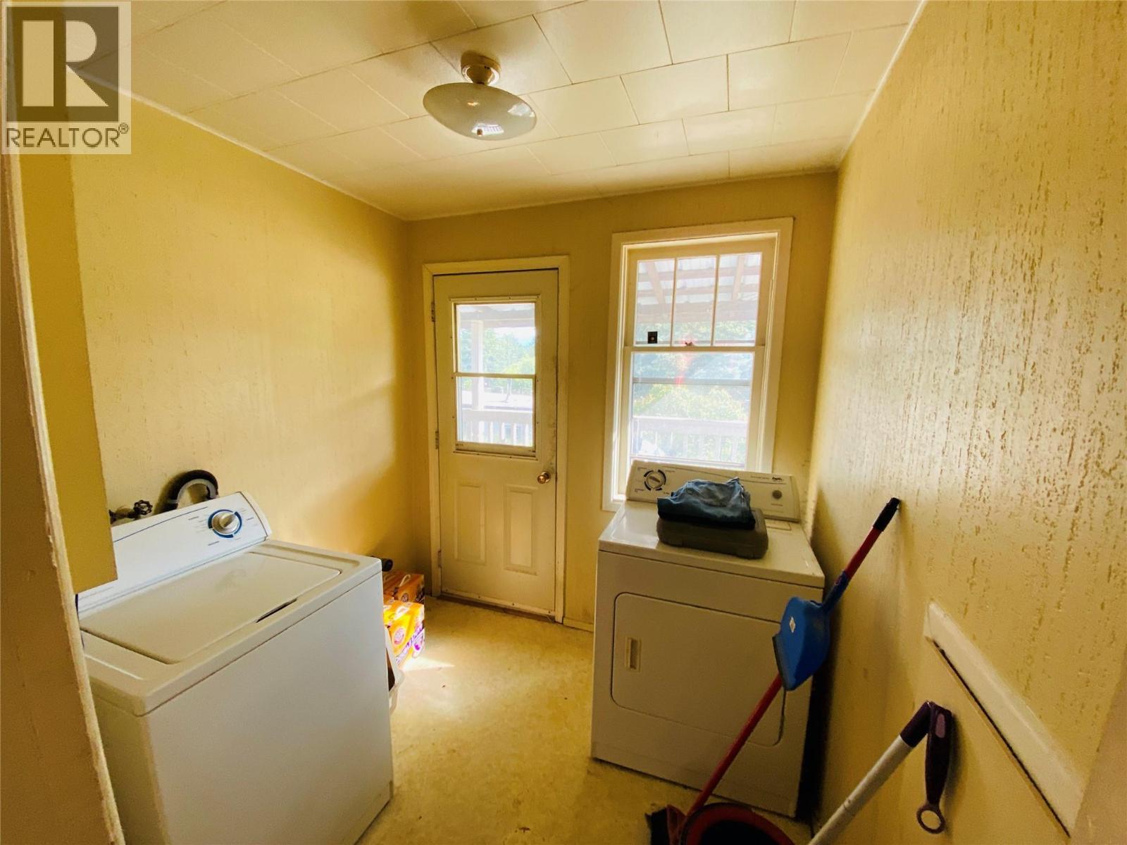5744 VERMILLION Street - 33