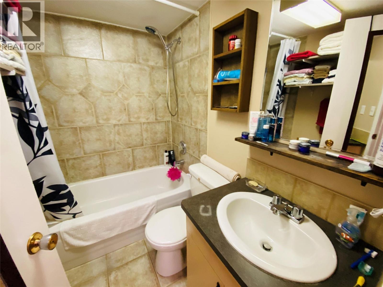 5744 VERMILLION STREET - 39