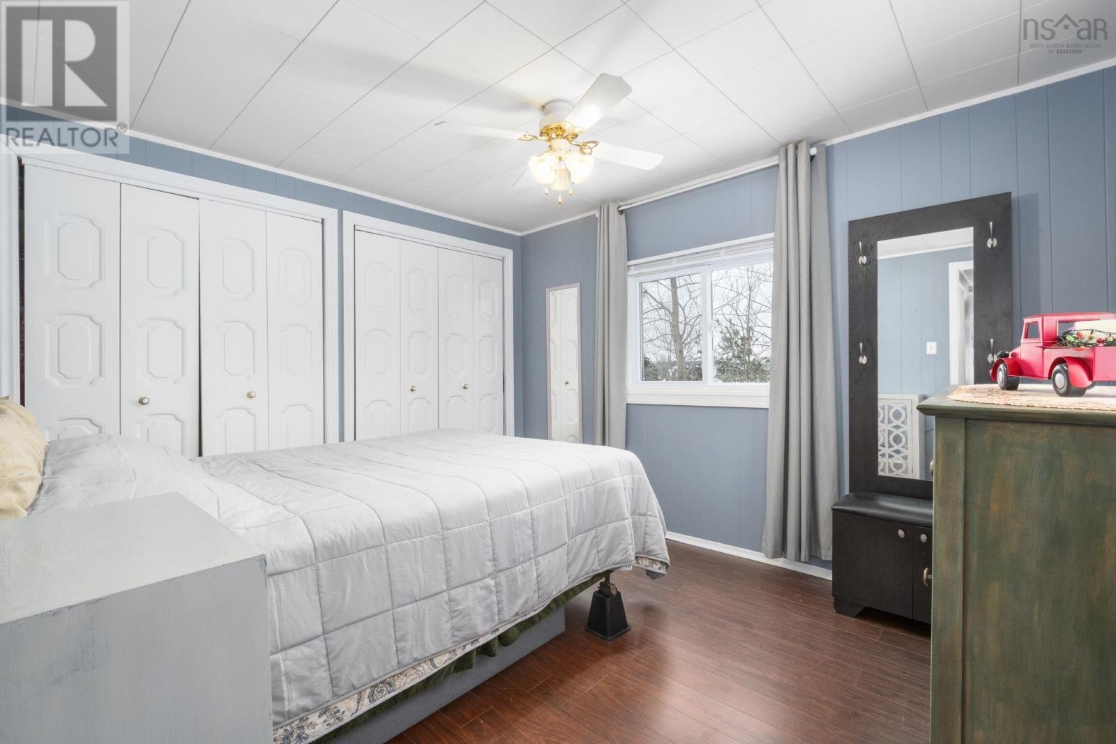 Property 26 of 31 of 56 Manor Drive