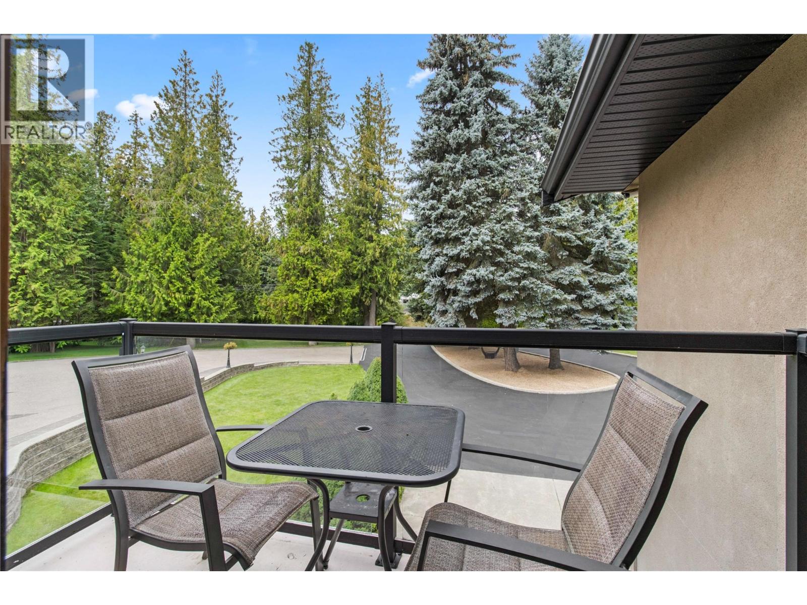 2746 Balmoral Road - 25