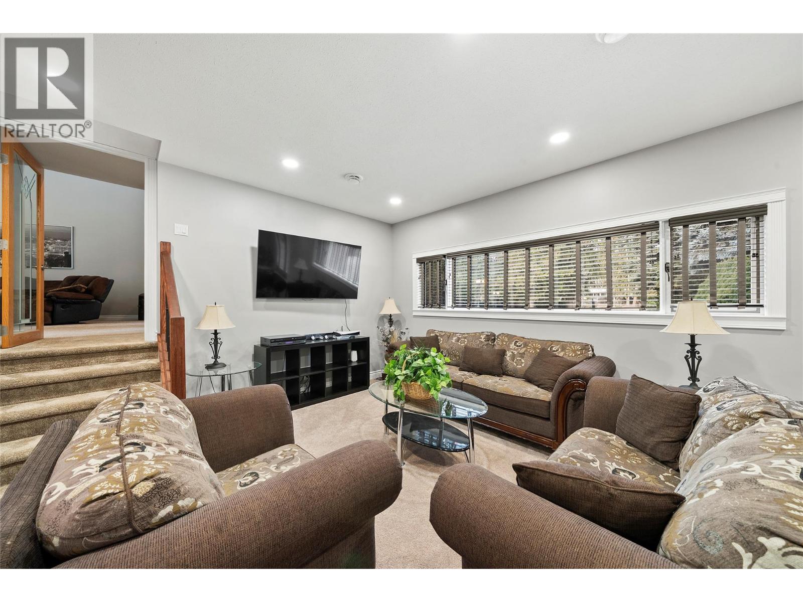 2746 Balmoral Road - 54
