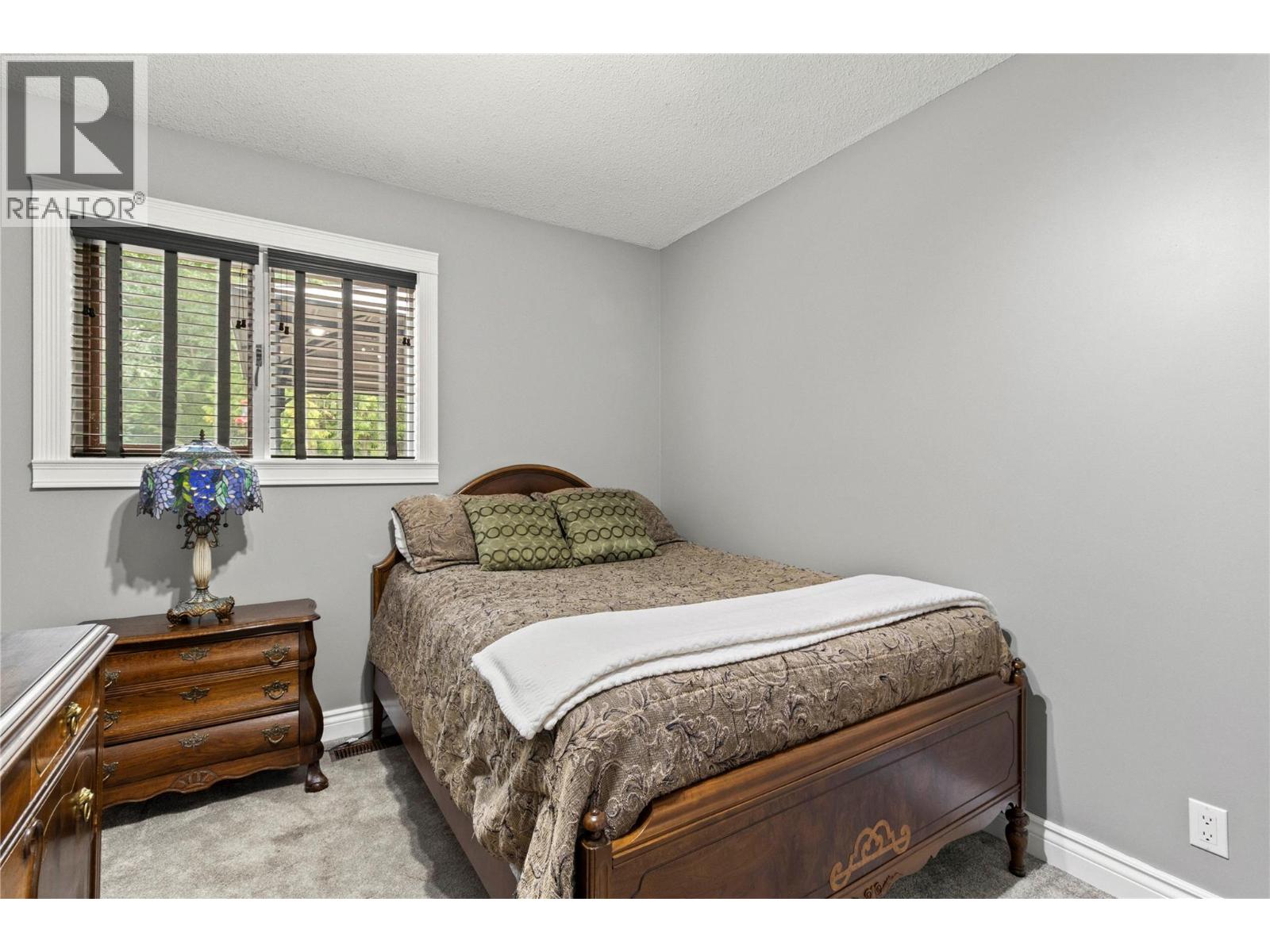 2746 Balmoral Road - 45