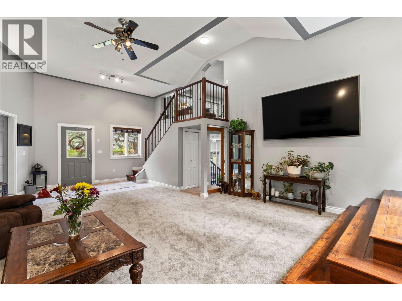 2746 Balmoral Road - 48