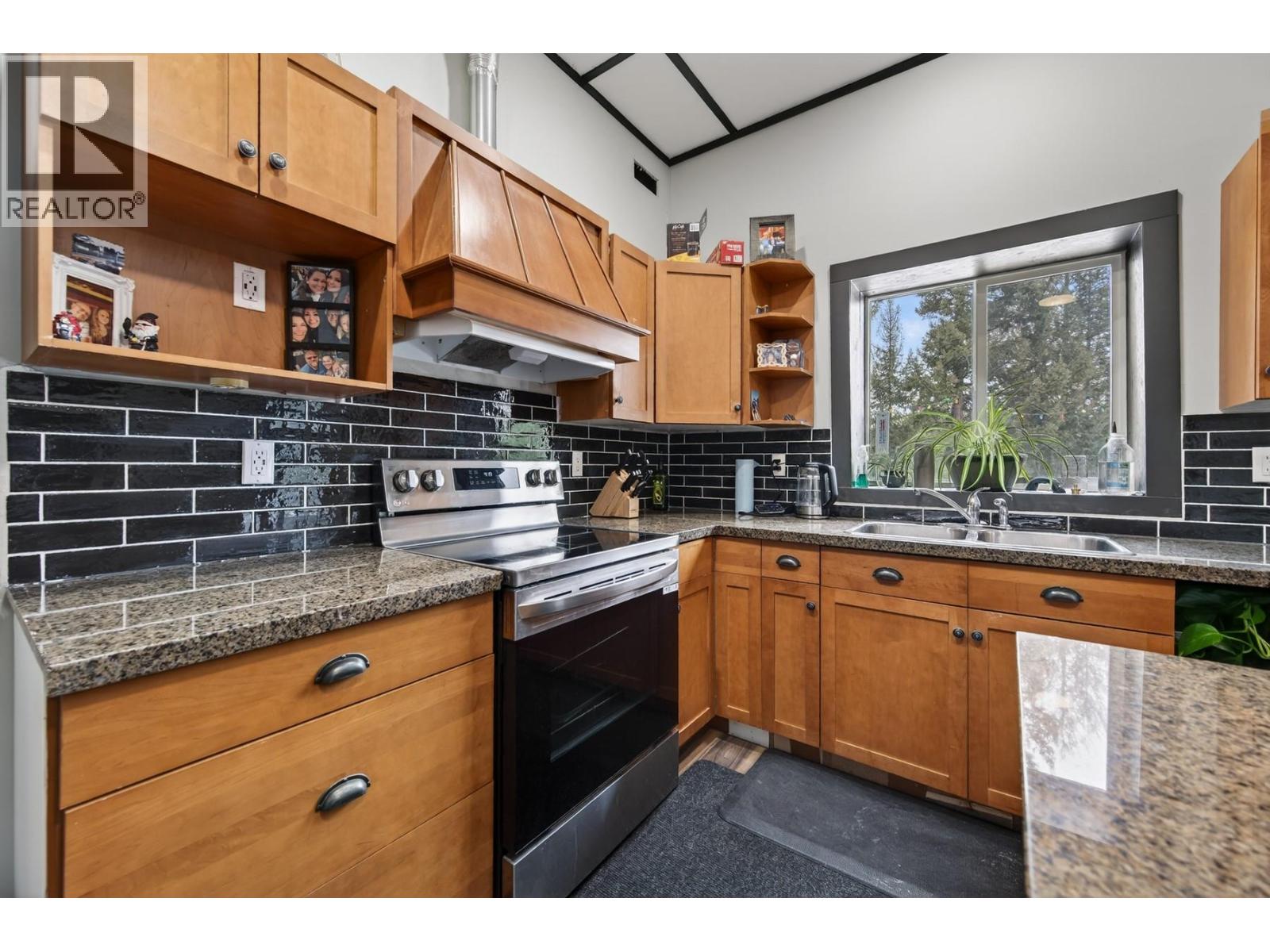 597 WILD ROSE Drive, Merritt