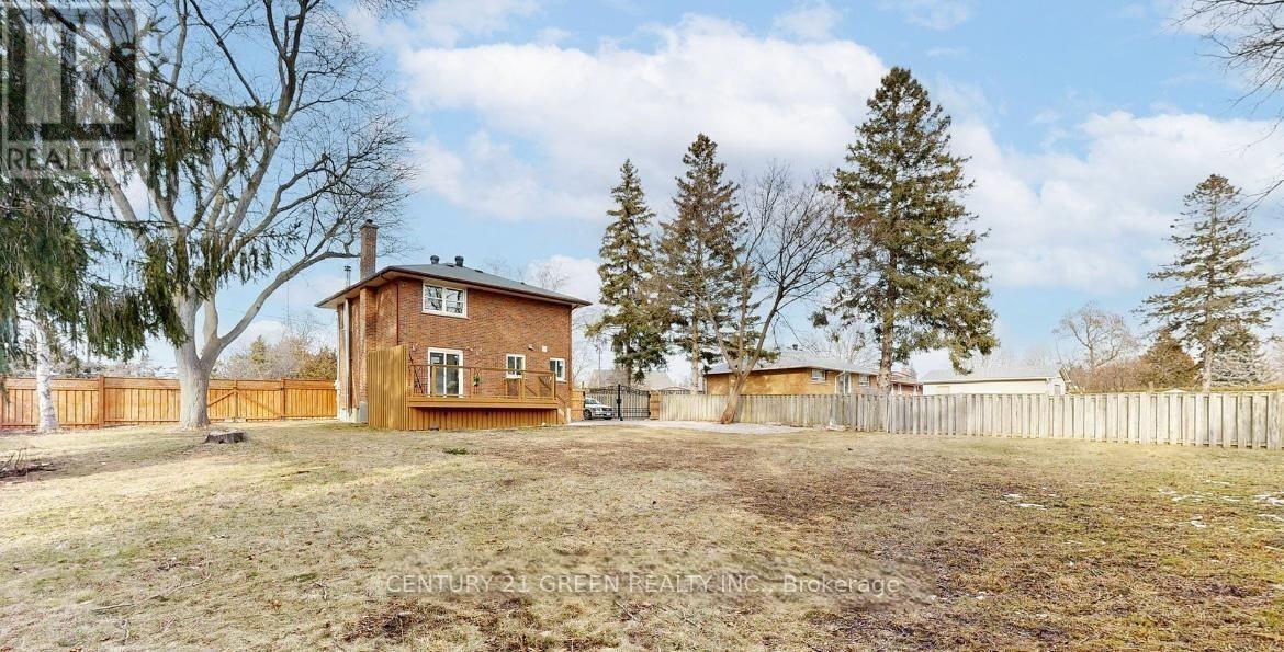 1813 Rossland Road East Bsmt