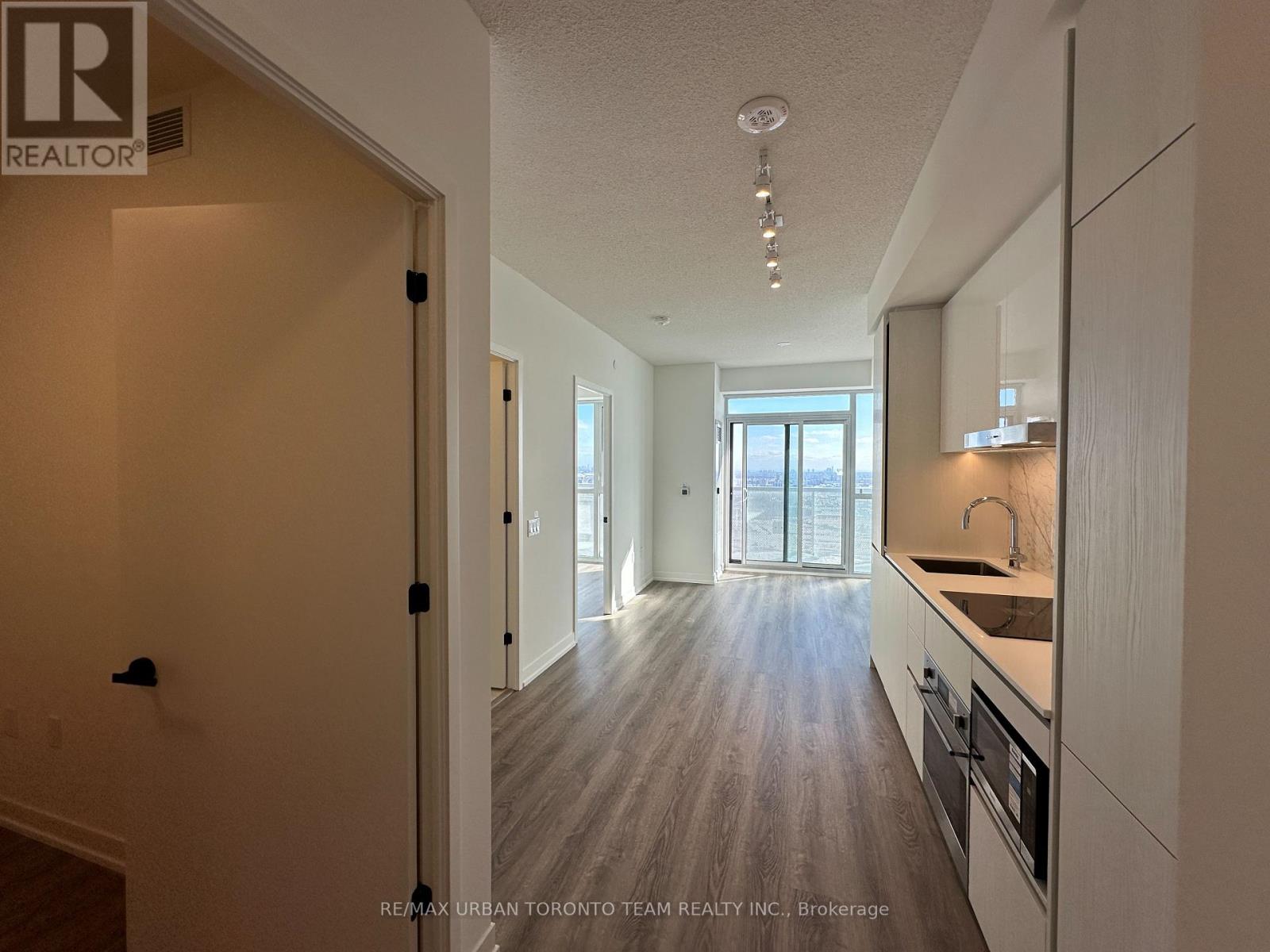 8 Interchange Unit 5310 photo 2