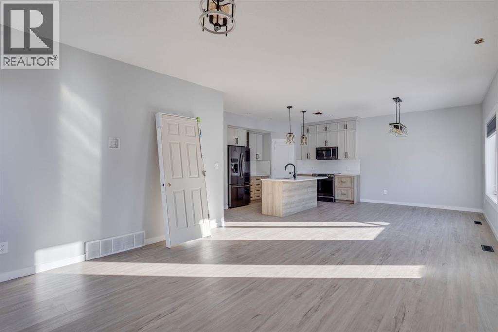 7211 Railway Avenue, Fort McMurray