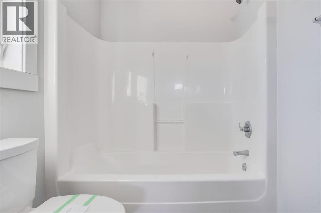 7211 Railway Avenue, Fort McMurray