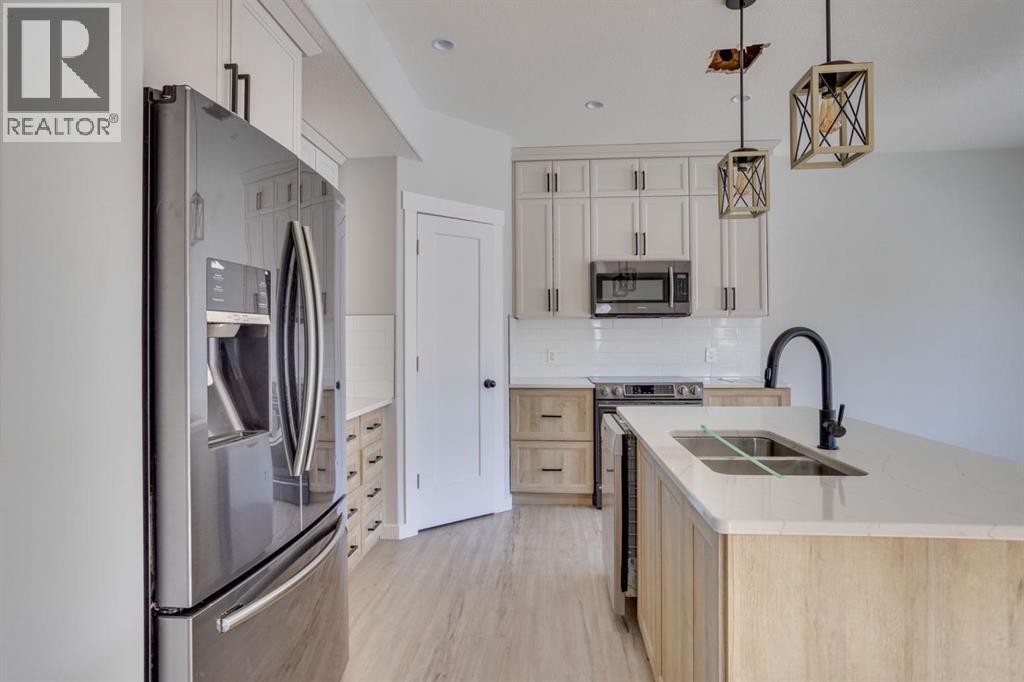 7211 Railway Avenue, Fort McMurray