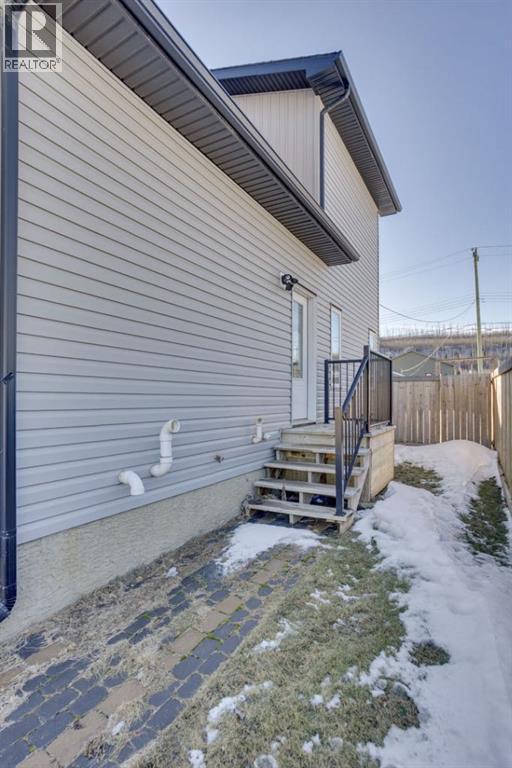 7211 Railway Avenue, Fort McMurray