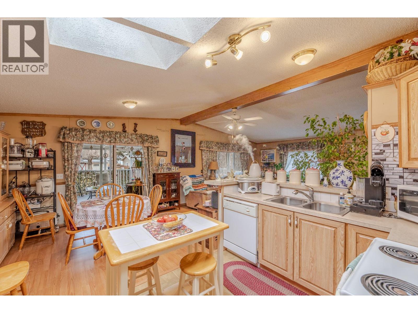 604 Schneider Road, Keremeos