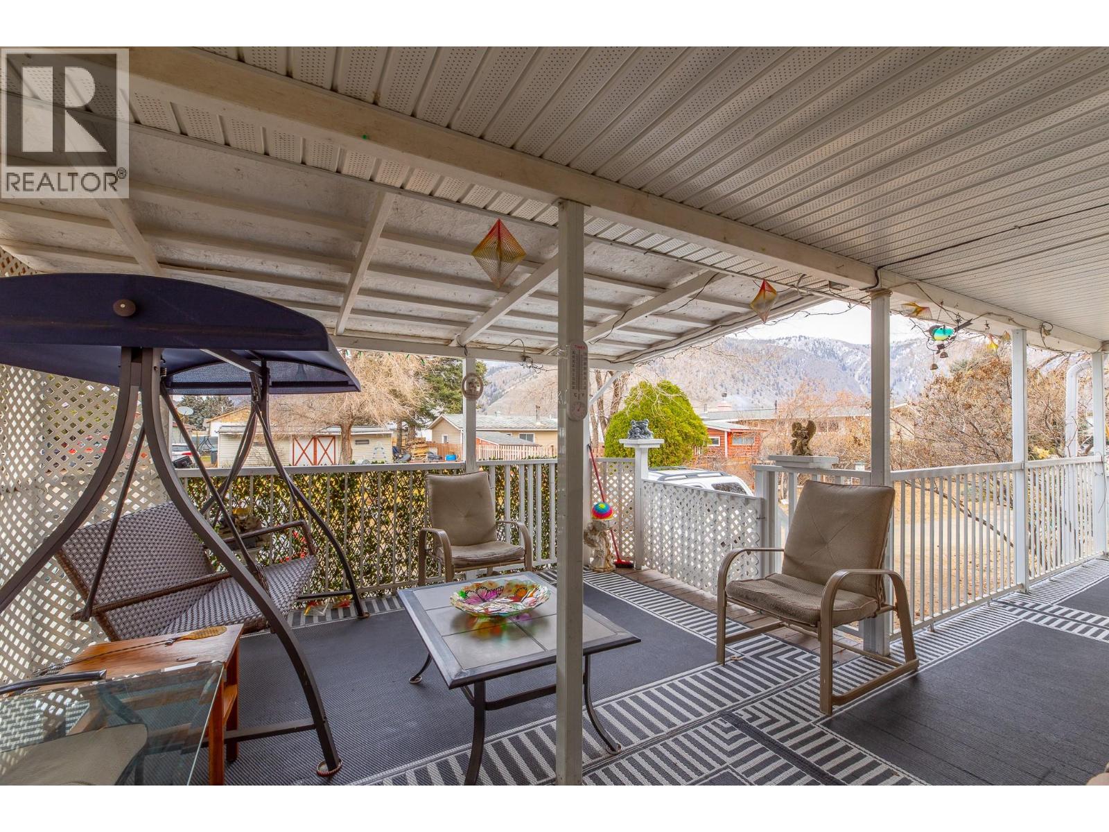 604 Schneider Road, Keremeos